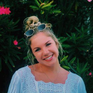 Meet your Posher, Brooke